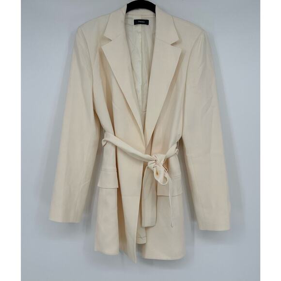 Theory Rosi Belted Blazer - Picture 4 of 11